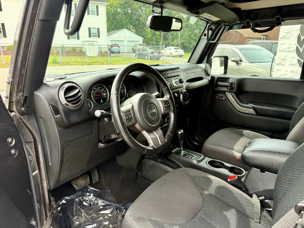 2017 Jeep Wrangler Image 19