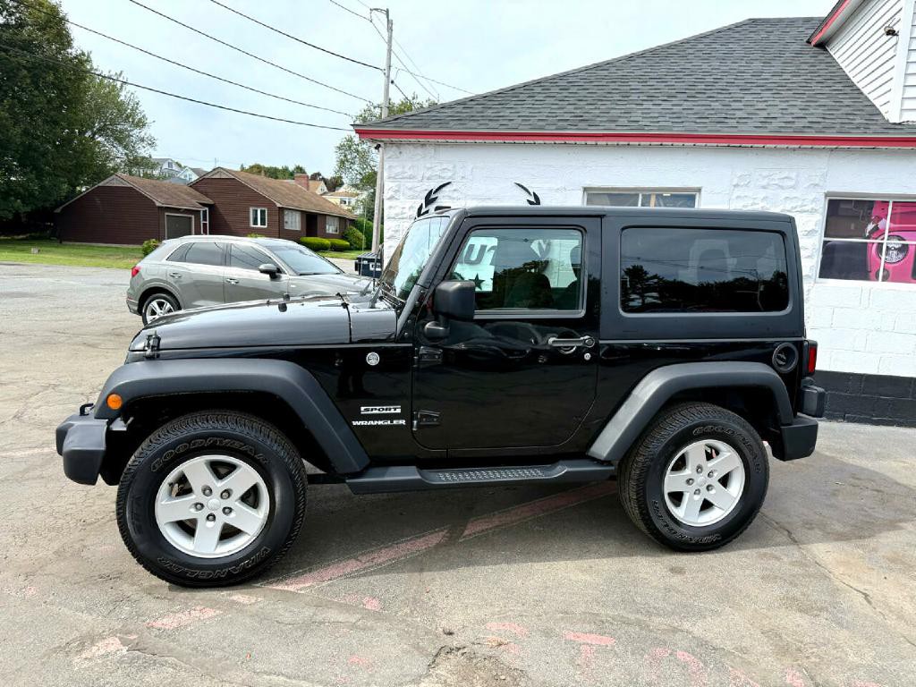 2017 Jeep Wrangler Image 4