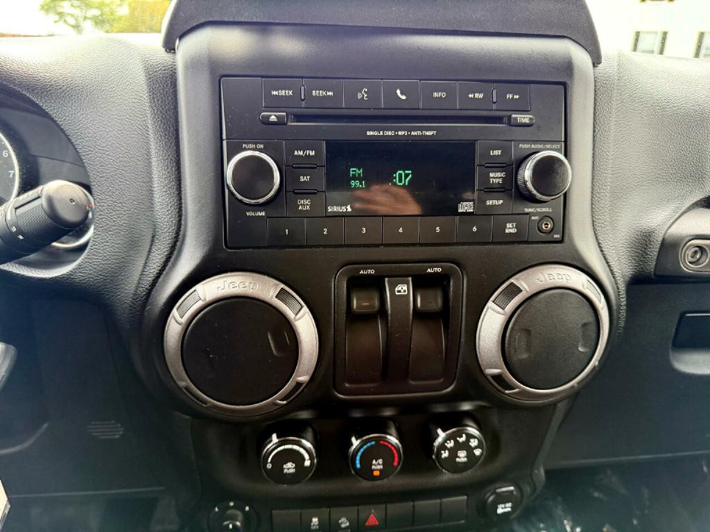 2017 Jeep Wrangler Image 27