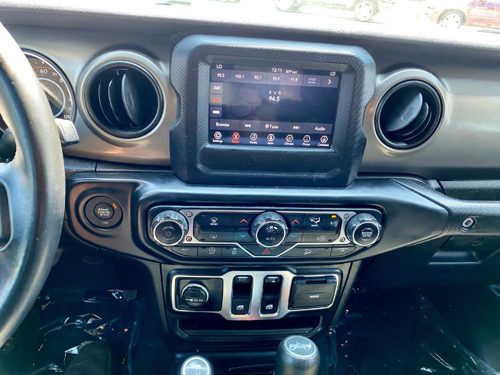 2019 Jeep Wrangler Image 25