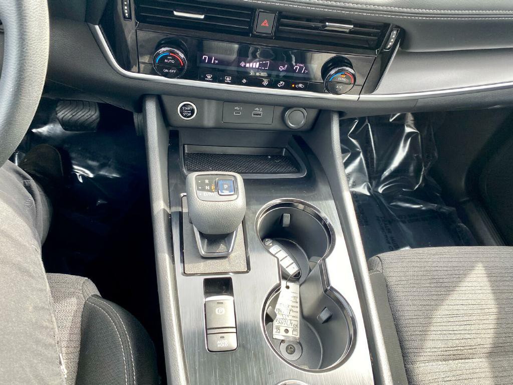2021 Nissan Rogue Image 28
