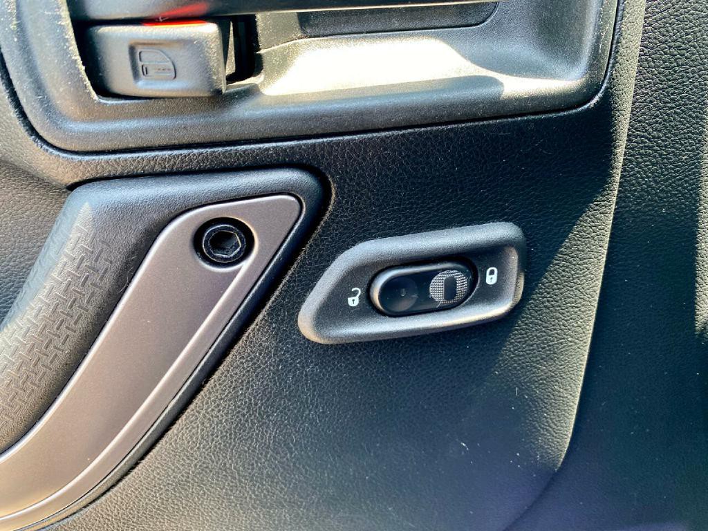 2018 Jeep Wrangler Image 21