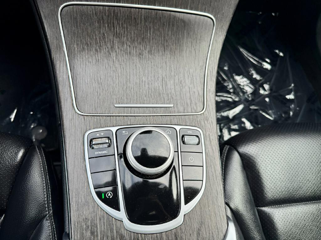 2019 Mercedes-Benz C-Class Image 28