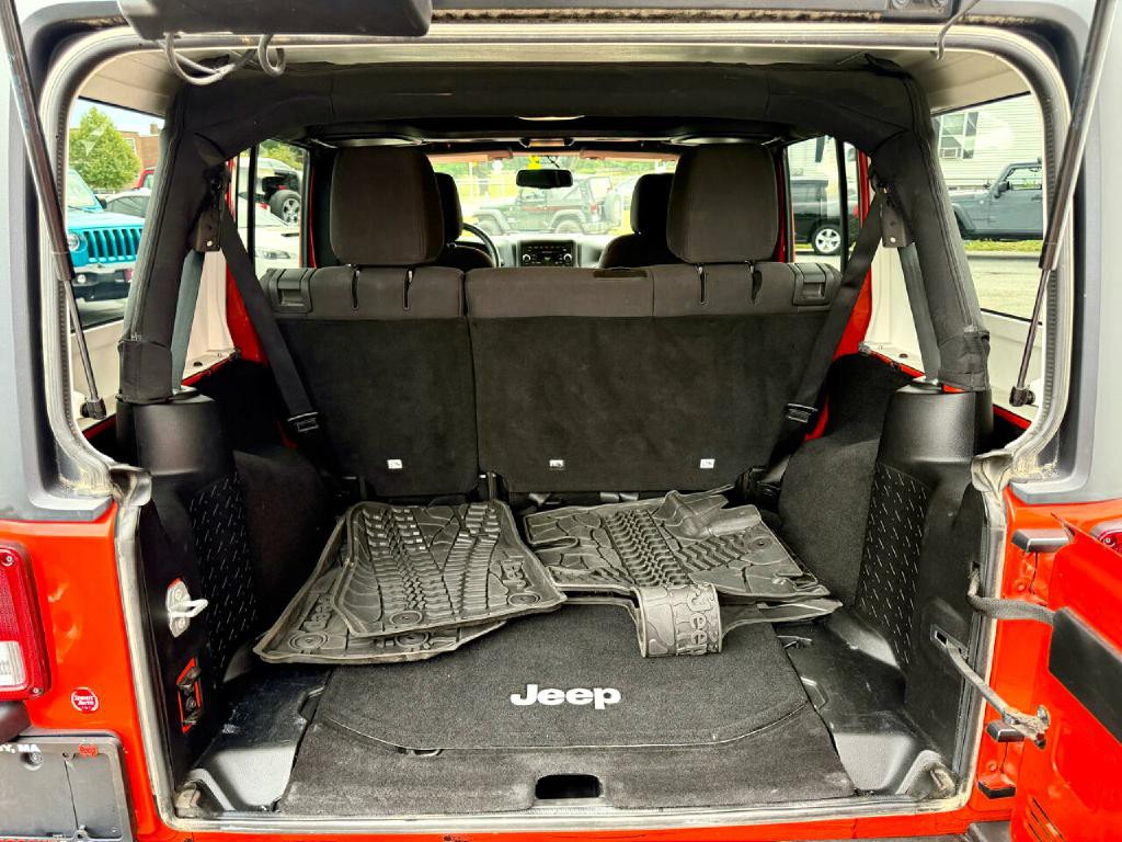 2015 Jeep Wrangler Unlimited Image 24