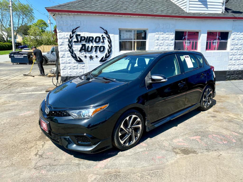 2016 Toyota Corolla Image 2
