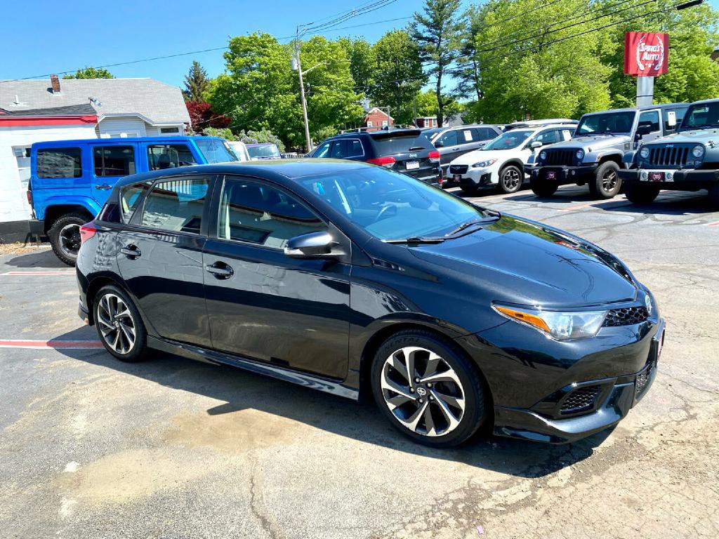 2016 Toyota Corolla Image 9