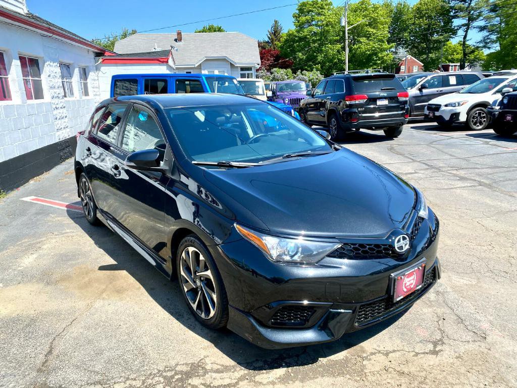 2016 Toyota Corolla Image 10