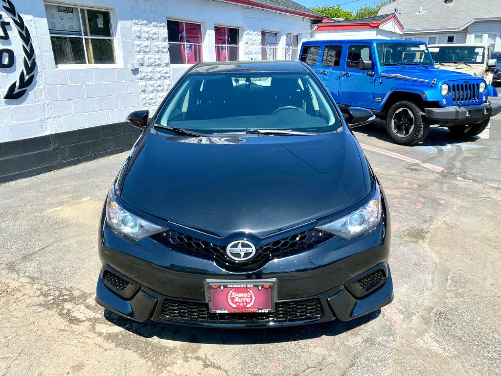 2016 Toyota Corolla Image 11