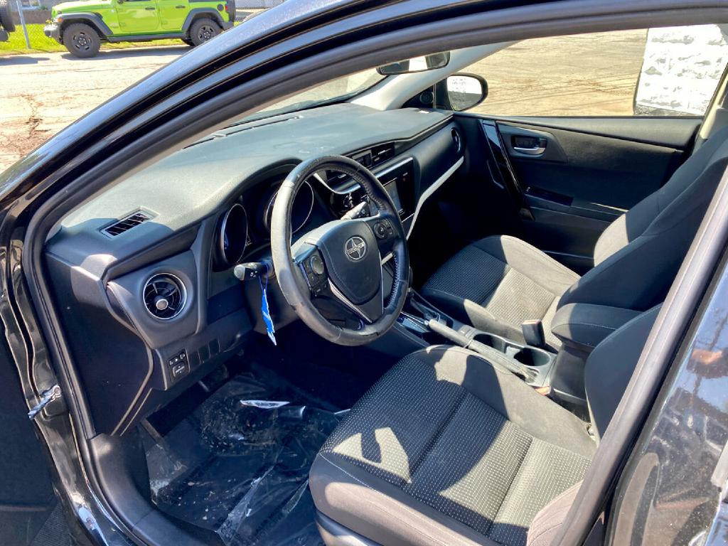 2016 Toyota Corolla Image 16