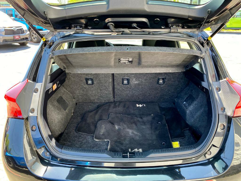 2016 Toyota Corolla Image 22