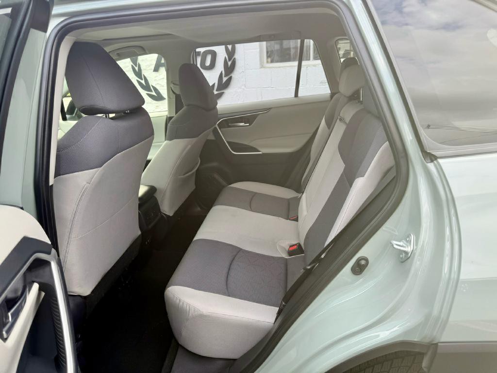 2019 Toyota Rav4 Image 19