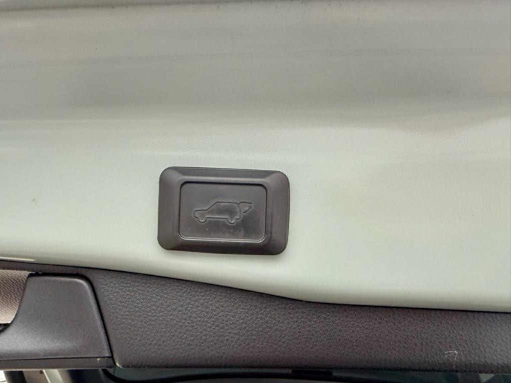 2019 Toyota Rav4 Image 23