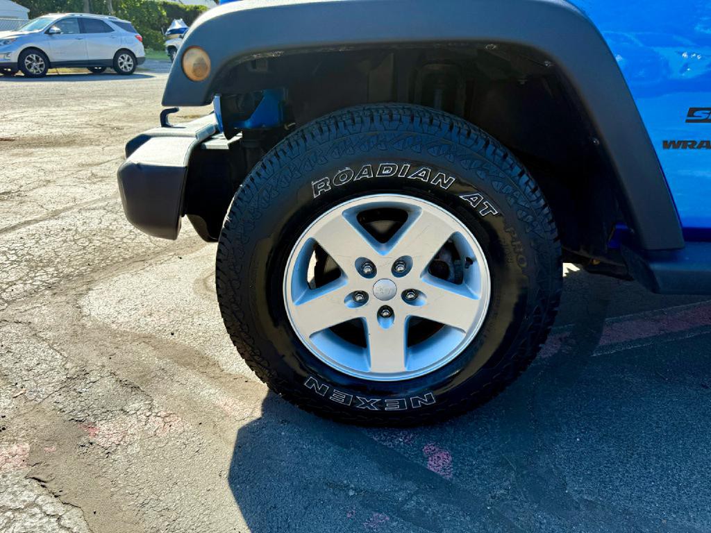 2015 Jeep Wrangler Image 15