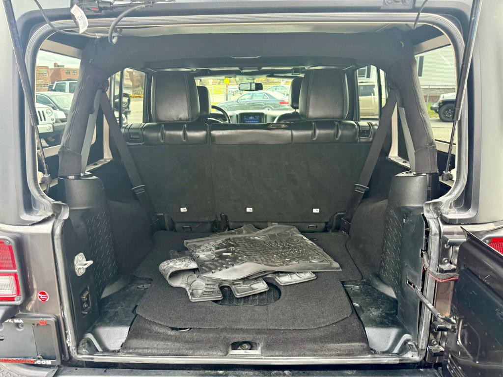 2017 Jeep Wrangler Unlimited Image 25