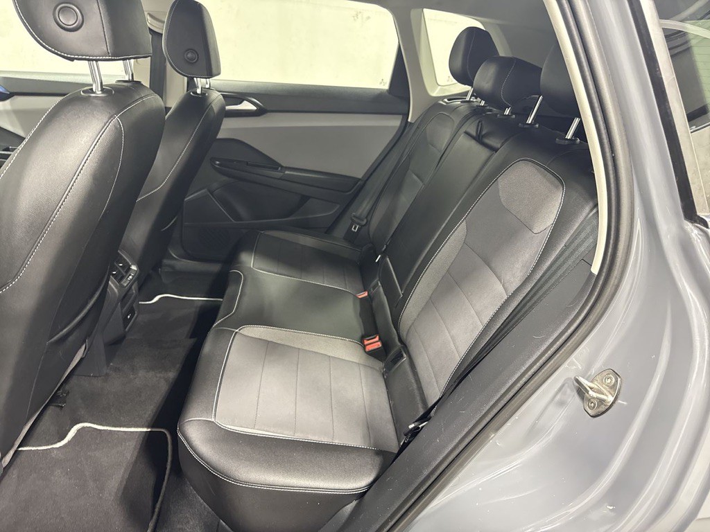 2022 Volkswagen Taos Image 6