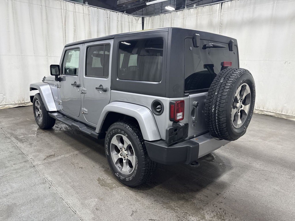 2017 Jeep Wrangler Unlimited Image 2