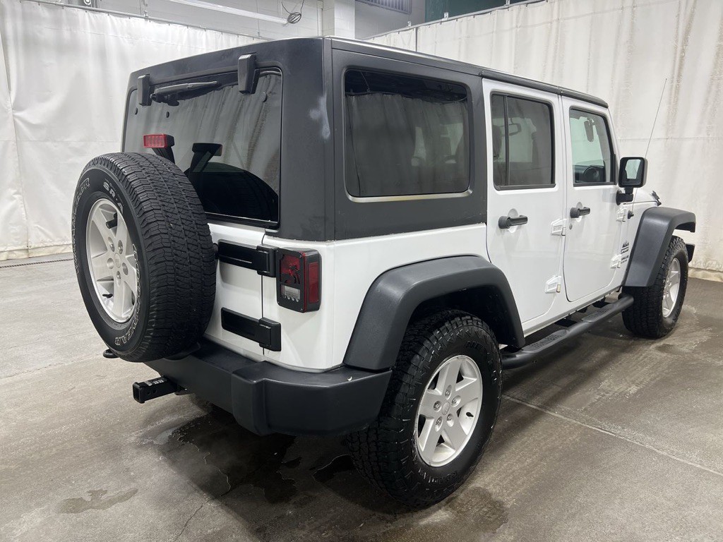 2015 Jeep Wrangler Unlimited Image 4