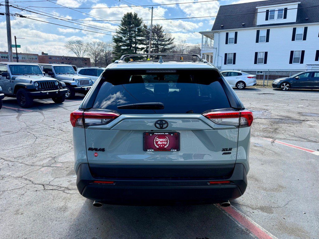 2021 Toyota Rav4 Image 8