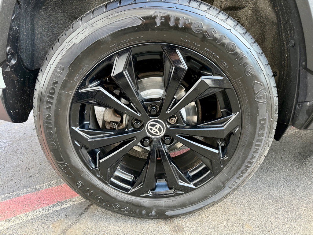 2021 Toyota Rav4 Image 16