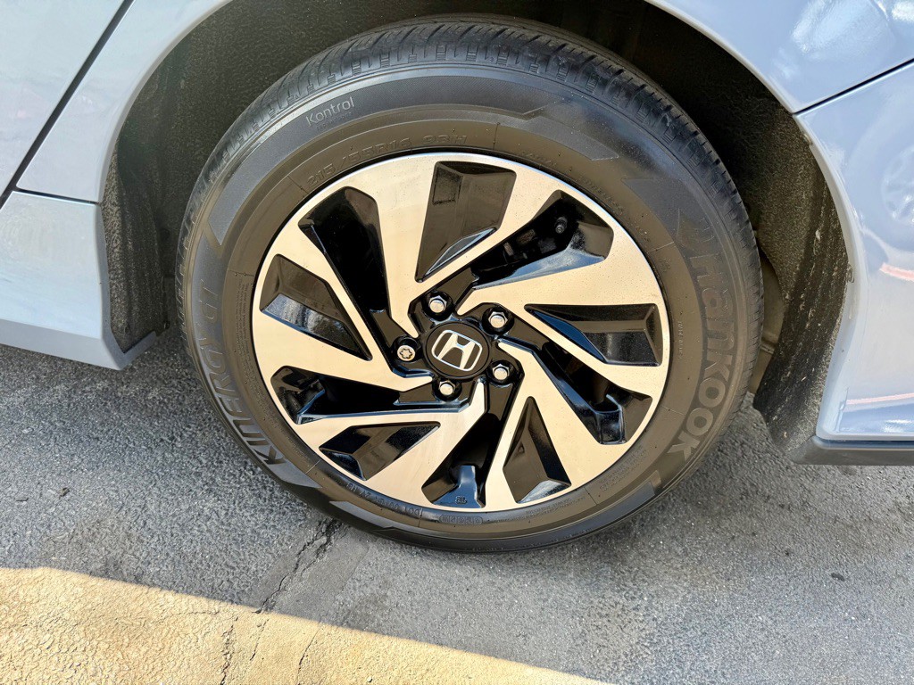 2019 Honda Civic Image 13