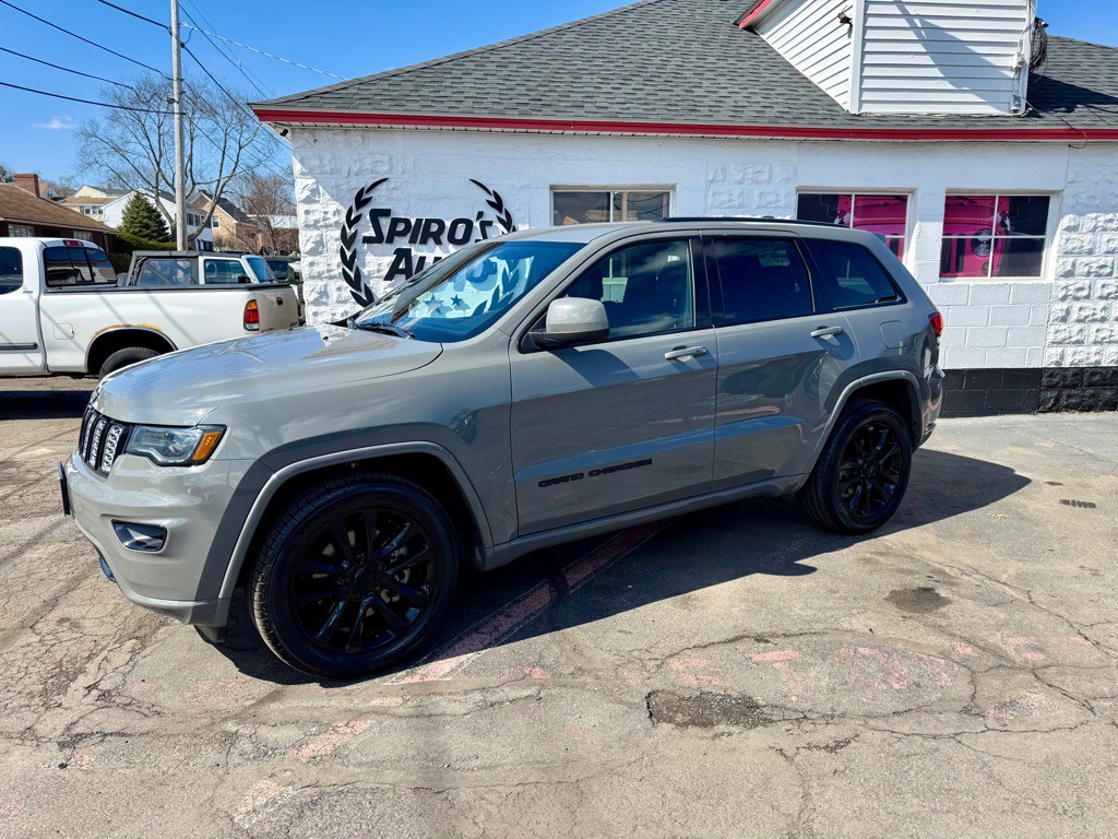 2021 Jeep Grand Cherokee Image 4