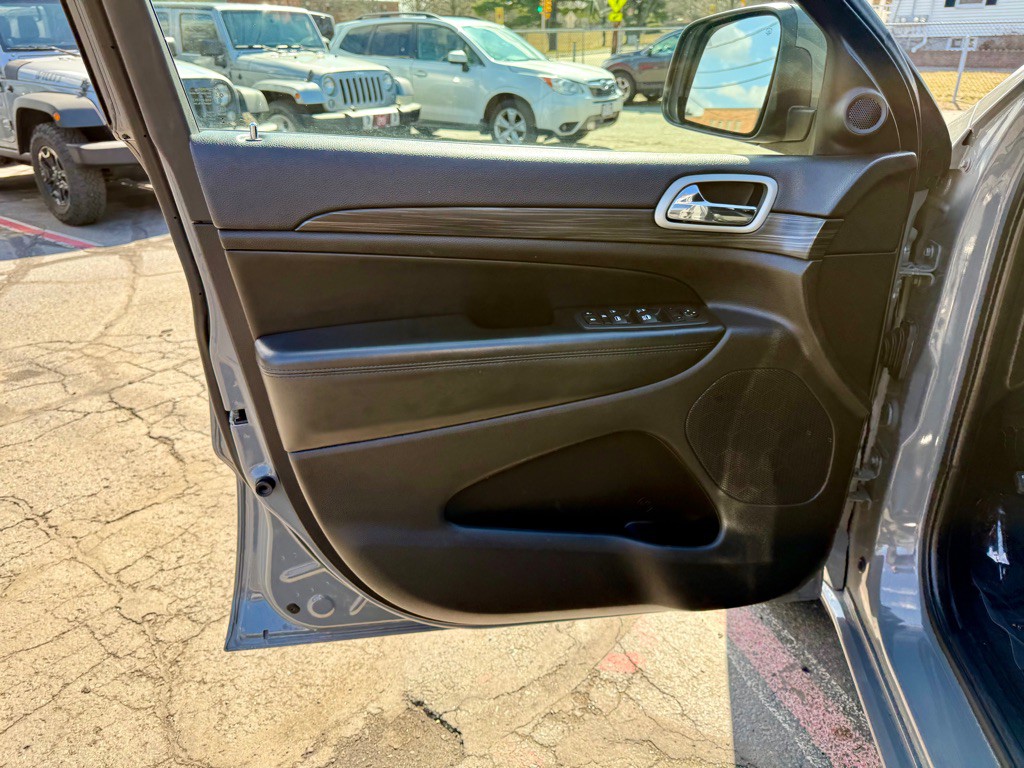 2021 Jeep Grand Cherokee Image 21