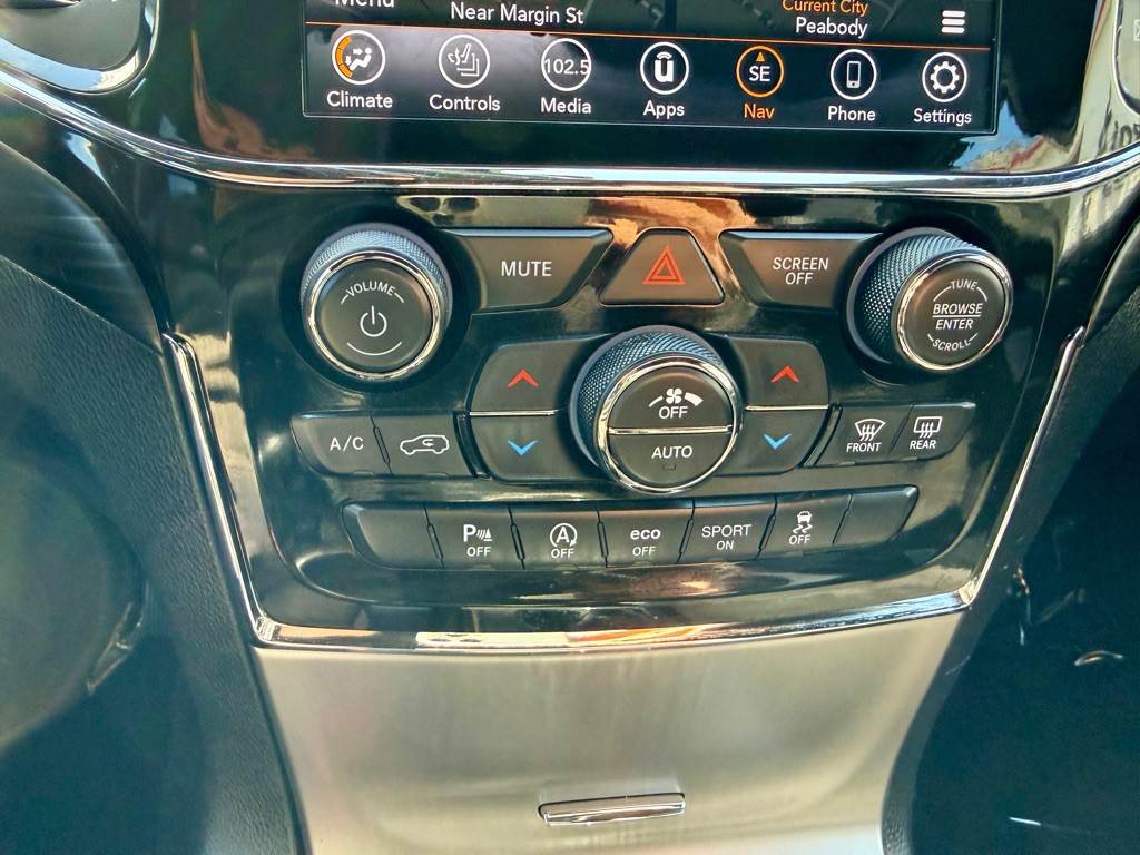 2021 Jeep Grand Cherokee Image 35