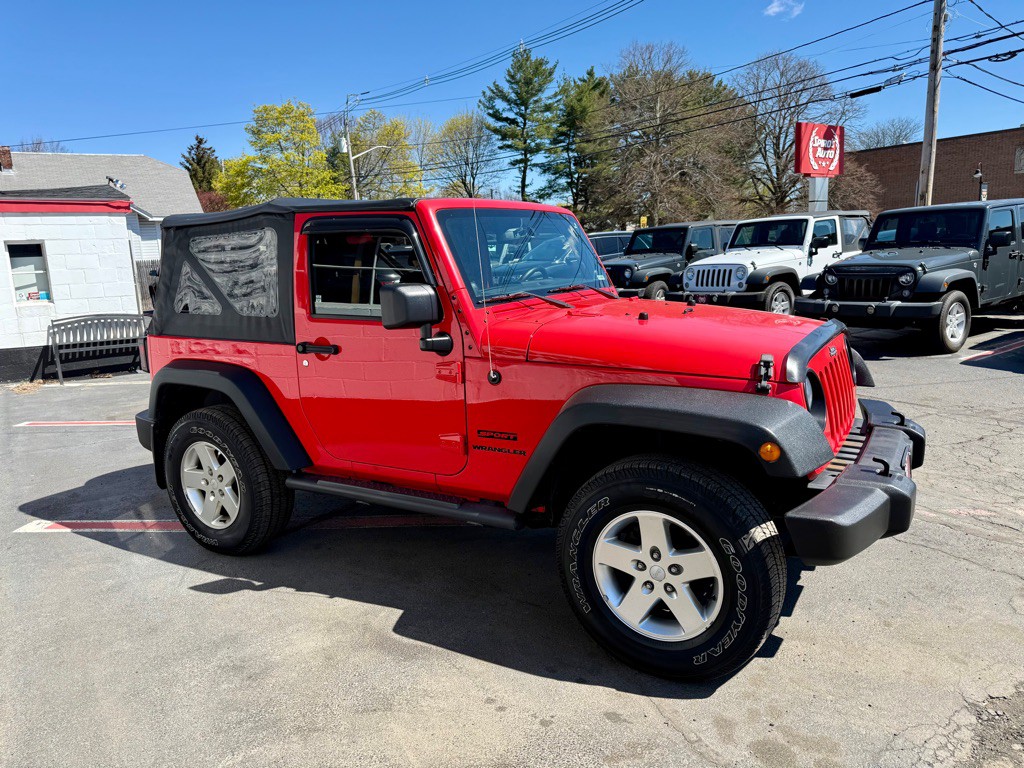 2013 Jeep Wrangler Image 10
