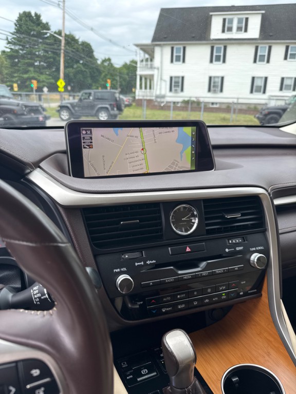 2016 Lexus RX Image 11