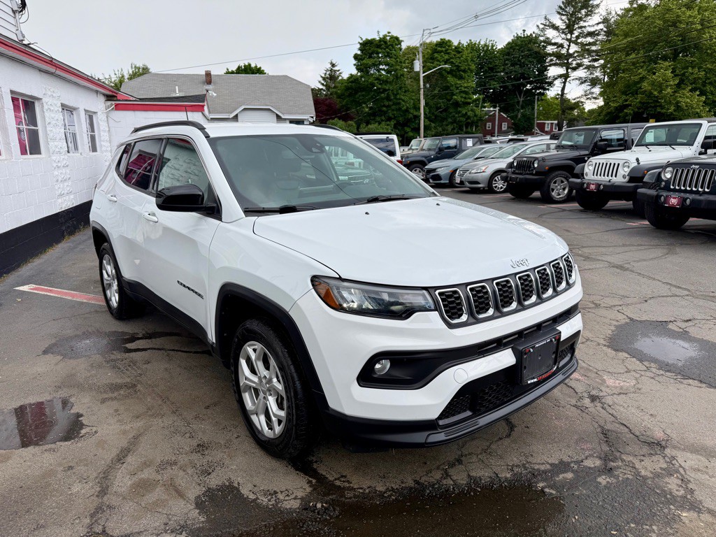 2024 Jeep Compass Image 10