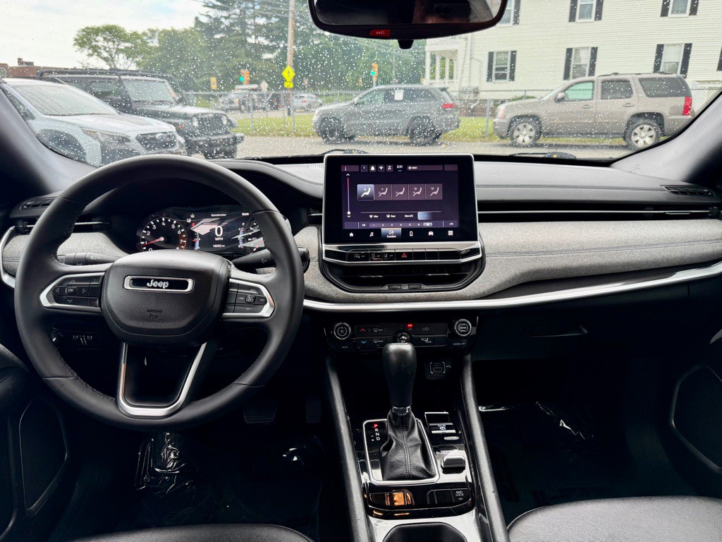 2024 Jeep Compass Image 21