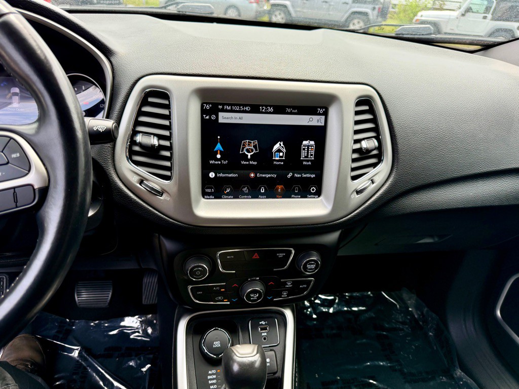 2021 Jeep Compass Image 22
