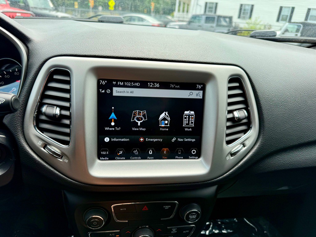 2021 Jeep Compass Image 26