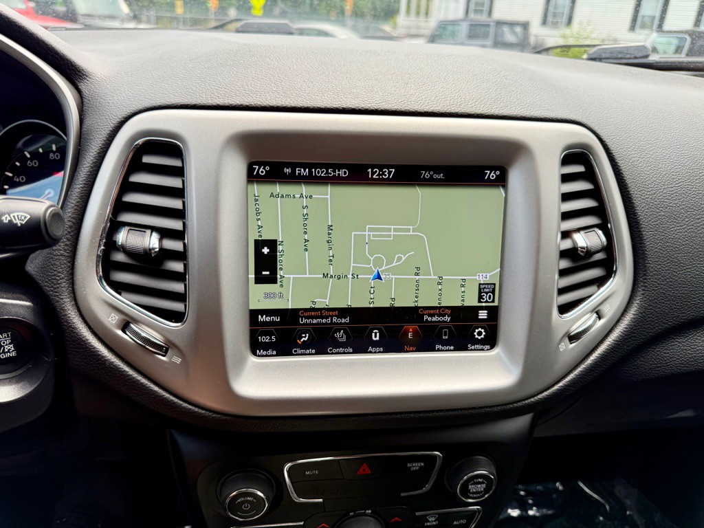 2021 Jeep Compass Image 28