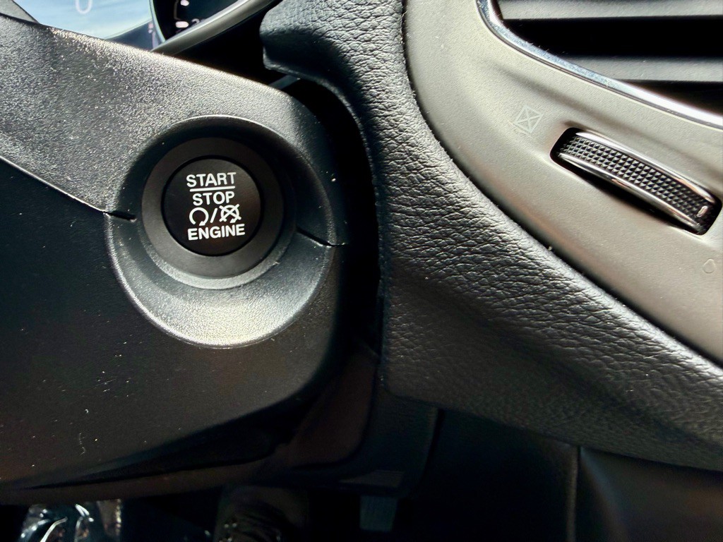 2021 Jeep Compass Image 33