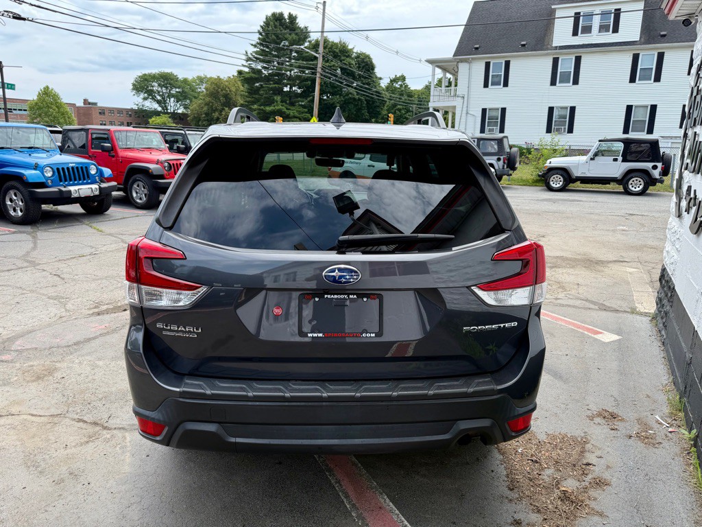 2021 Subaru Forester Image 9