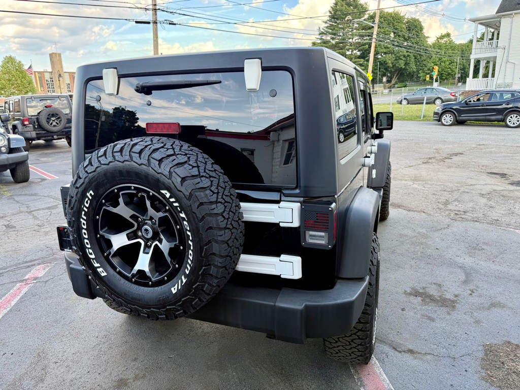 2015 Jeep Wrangler Unlimited Image 9