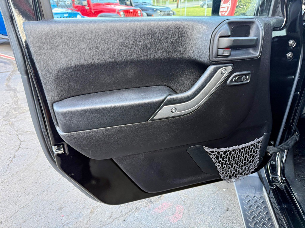 2015 Jeep Wrangler Unlimited Image 23