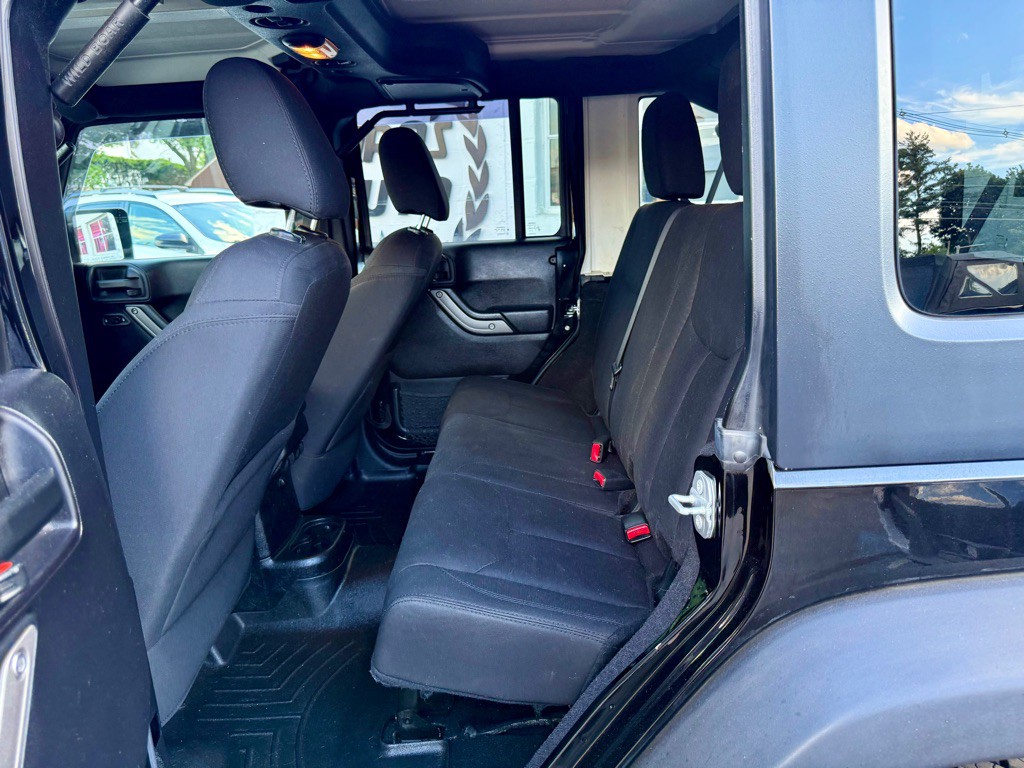 2015 Jeep Wrangler Unlimited Image 26
