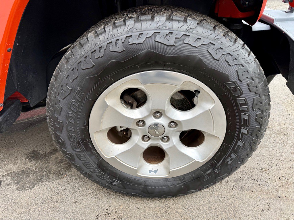 2015 Jeep Wrangler Image 17