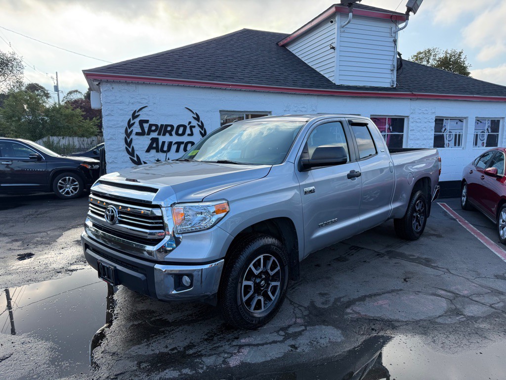 2017 Toyota Tundra Image 2