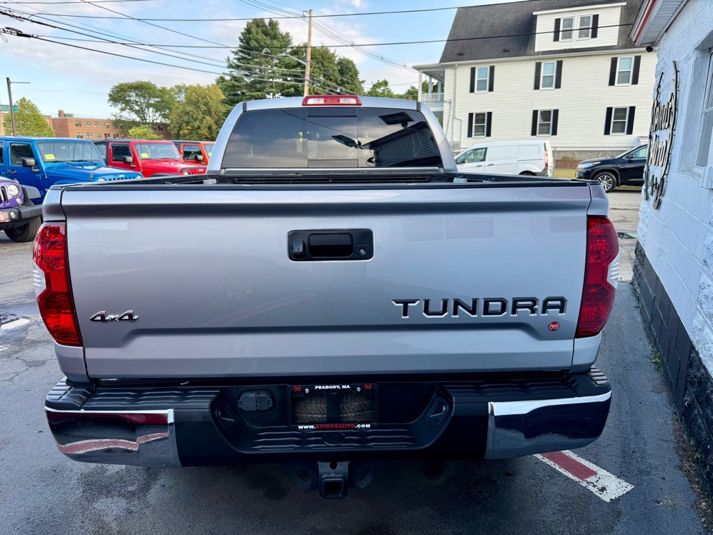 2017 Toyota Tundra Image 8