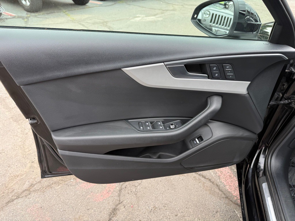 2019 Audi A4 Image 23