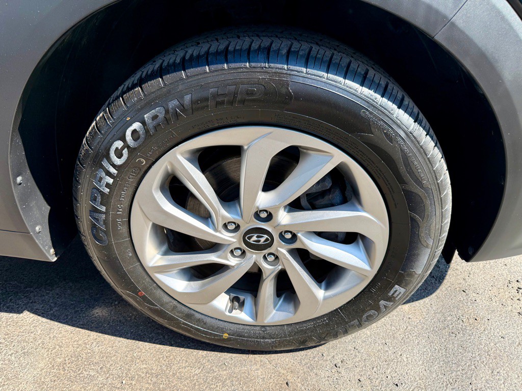 2017 Hyundai Tucson Image 18