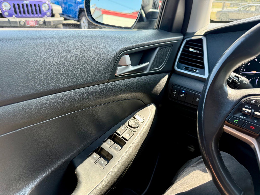 2017 Hyundai Tucson Image 35