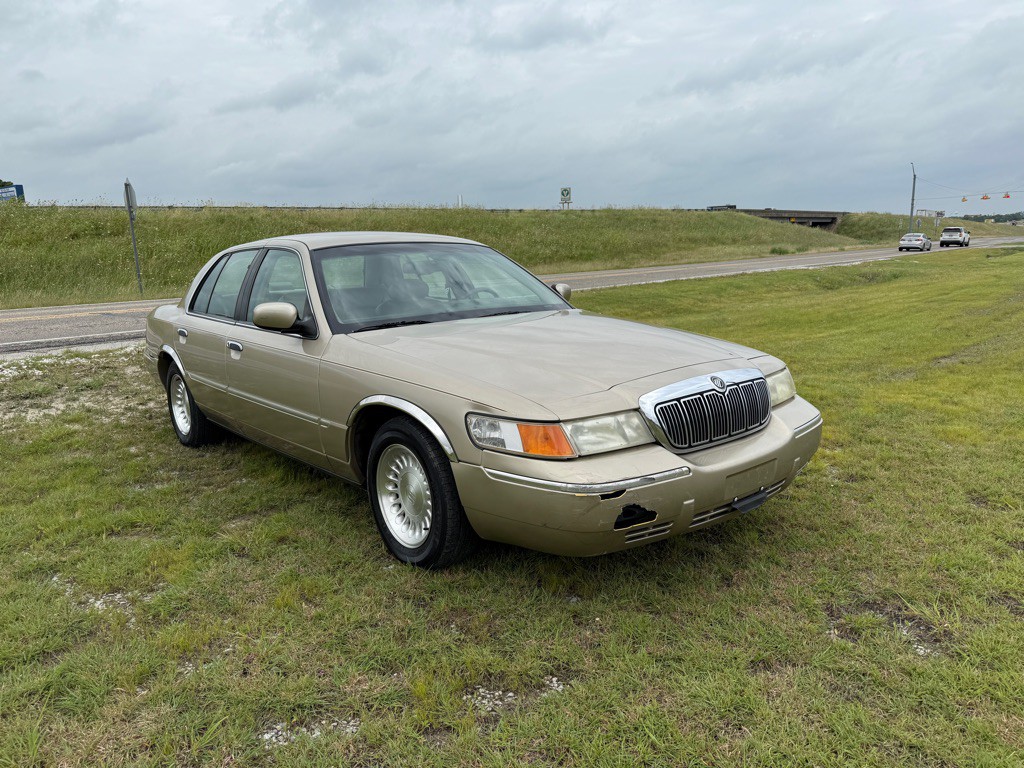 1999 Mercury Grand Marquis Image 1