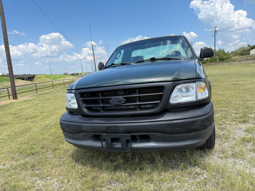 2002 Ford F-150 Image 2