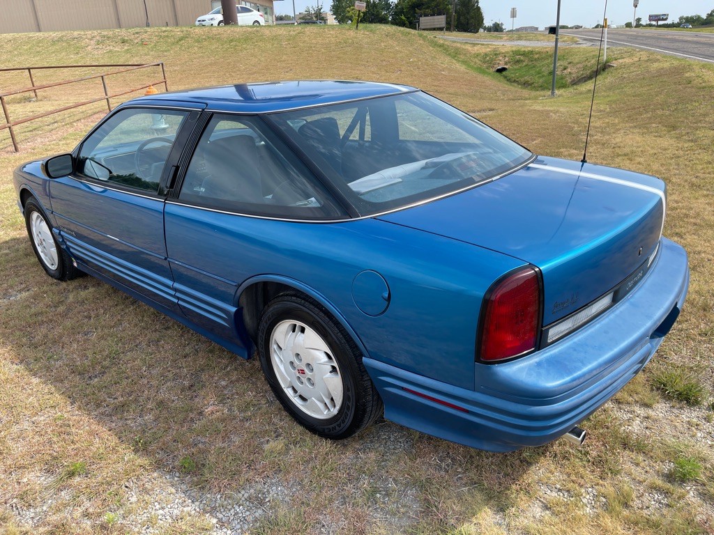 1992 Oldsmobile Cutlass Supreme Image 5
