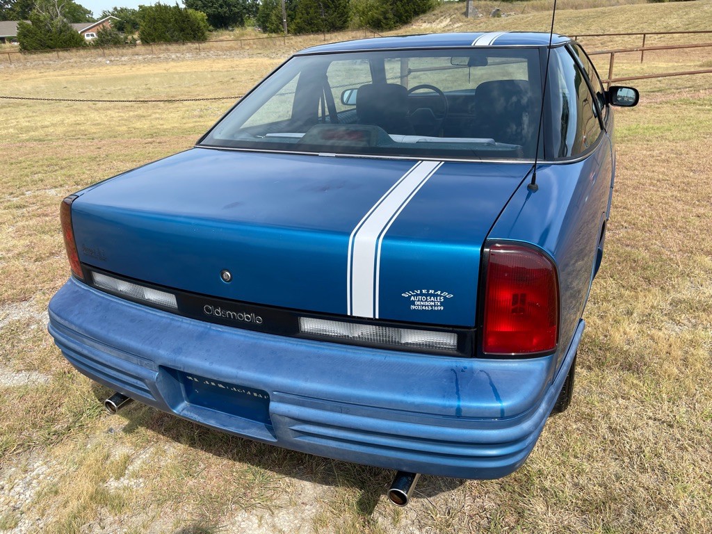 1992 Oldsmobile Cutlass Supreme Image 6