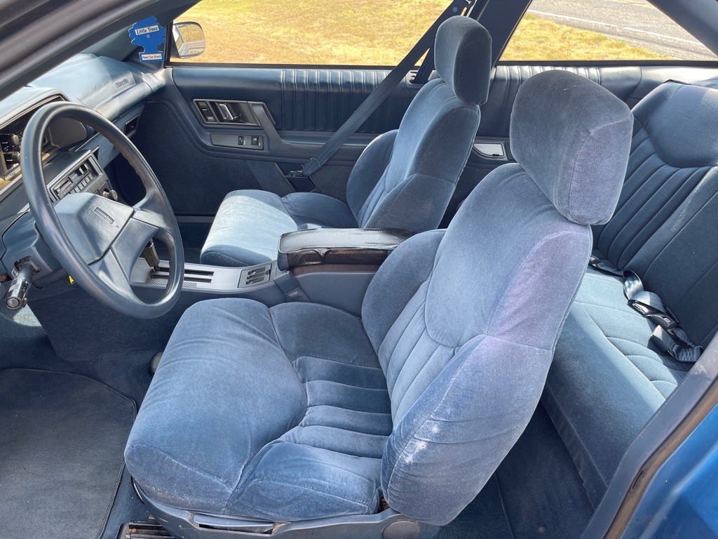 1992 Oldsmobile Cutlass Supreme Image 9